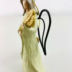 ❤️ Green Angel Ornament with Wheat Sheaf and Halo for Holiday Decor